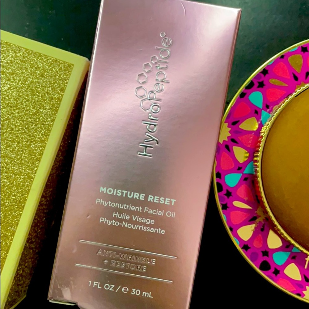 {NEW} HydroPeptide Moisture Reset